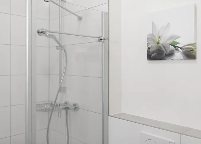 Im Sonnengarten Pinguin